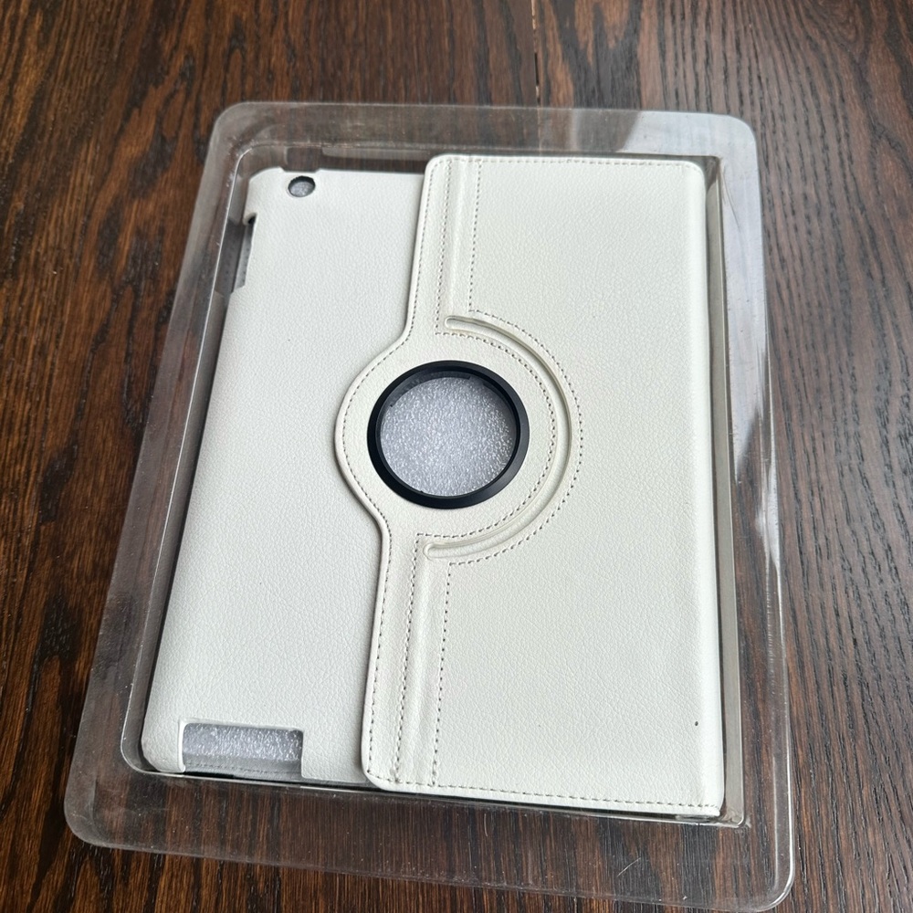 360-degree rotating iPad case